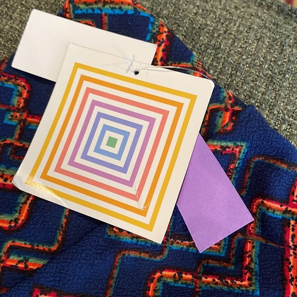 LuLaRoe printed skirts (sz m) - Picture 5 of 12